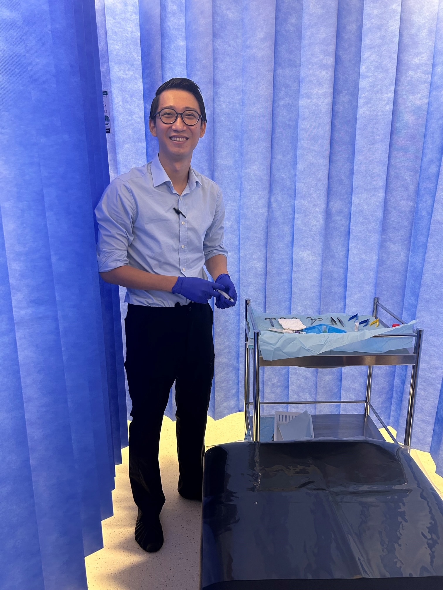 Dr. Zaw